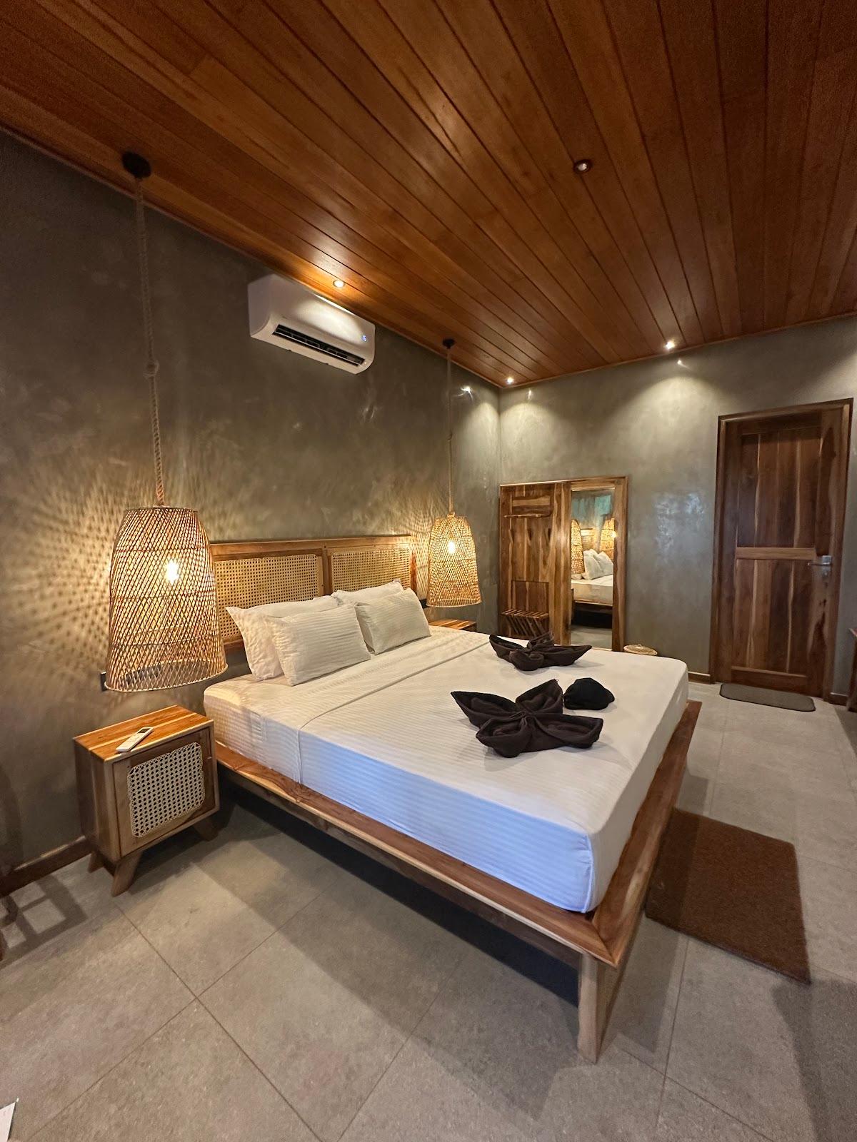 Roys Villa – photo 1