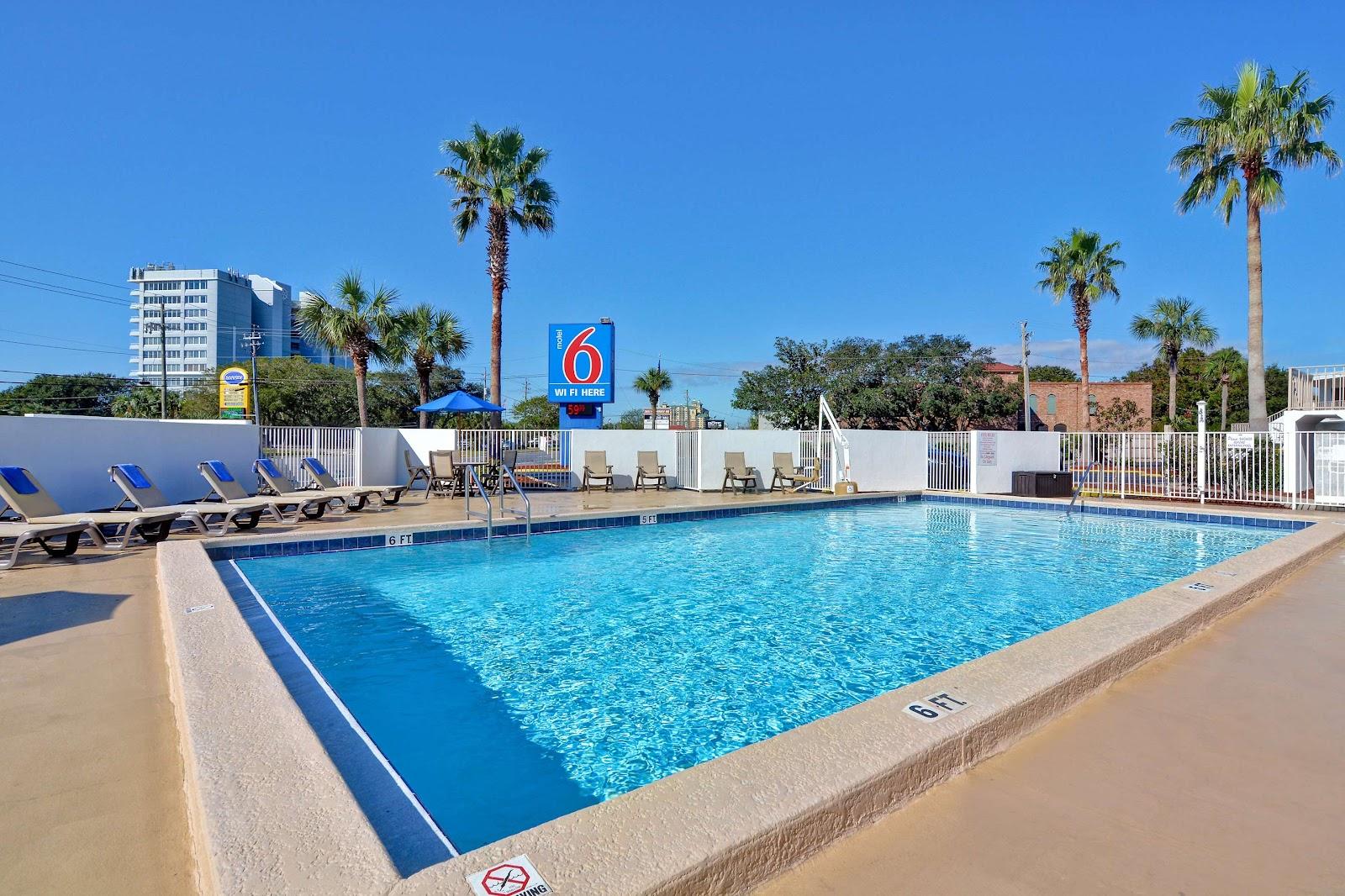 Motel 6 Destin, FL – photo 4