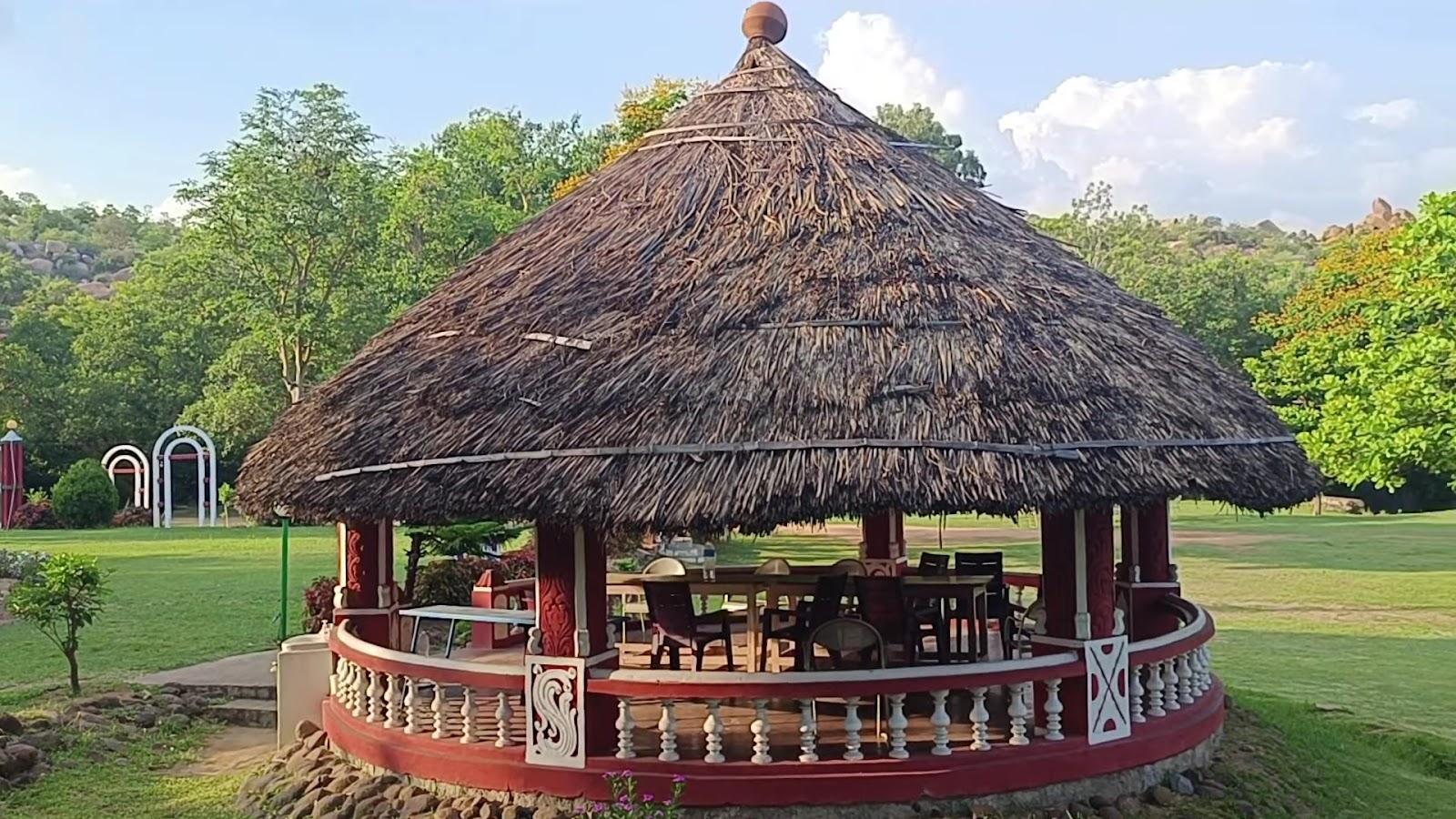 Kishkinda Heritage Resort – photo 2