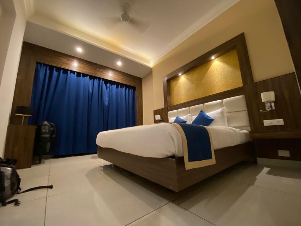 Hotel KC Cross Road – photo 3