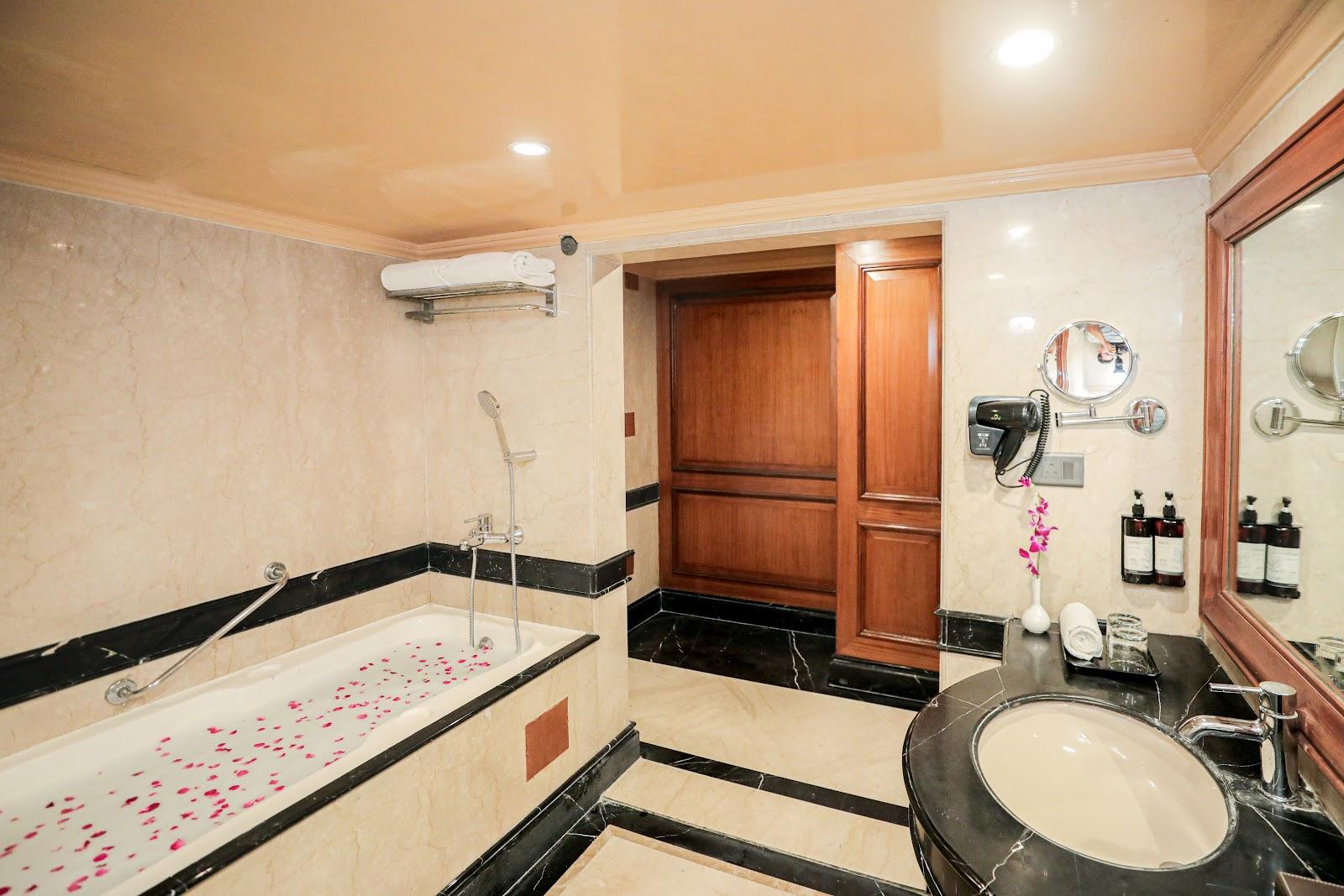 REGENTA CENTRAL LUCKNOW – photo 4