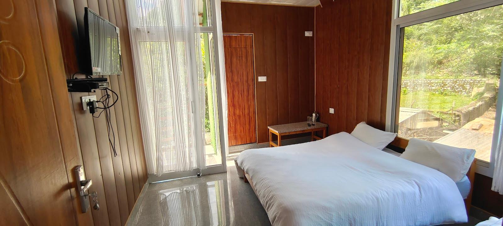 Uttarkashi, SRAVASTI Home Stay and Restaurant Gangotri road – photo 3