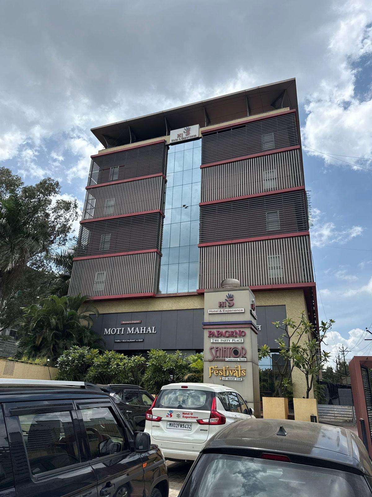 Hi 5 Hotel & Experience – photo 1