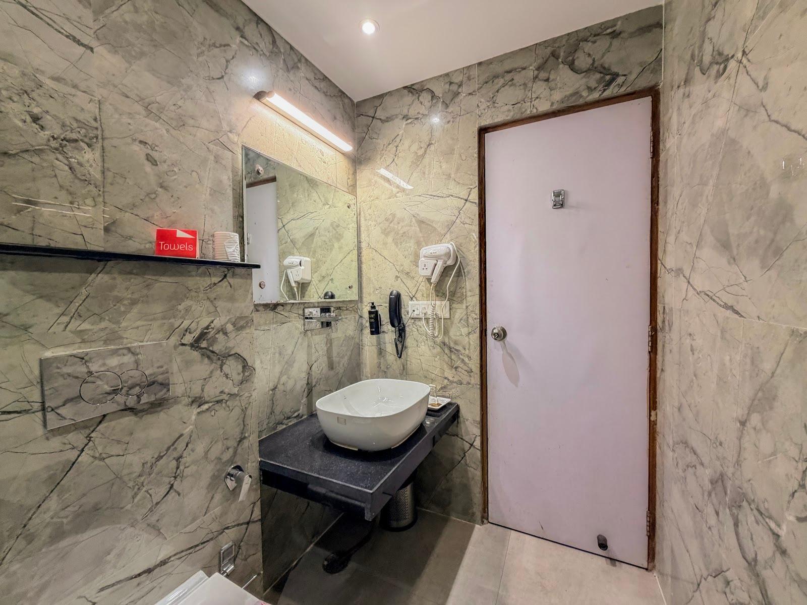 Zip By Spree Hotels Grand Legacy Prime - GMS Road Dehradun – photo 4
