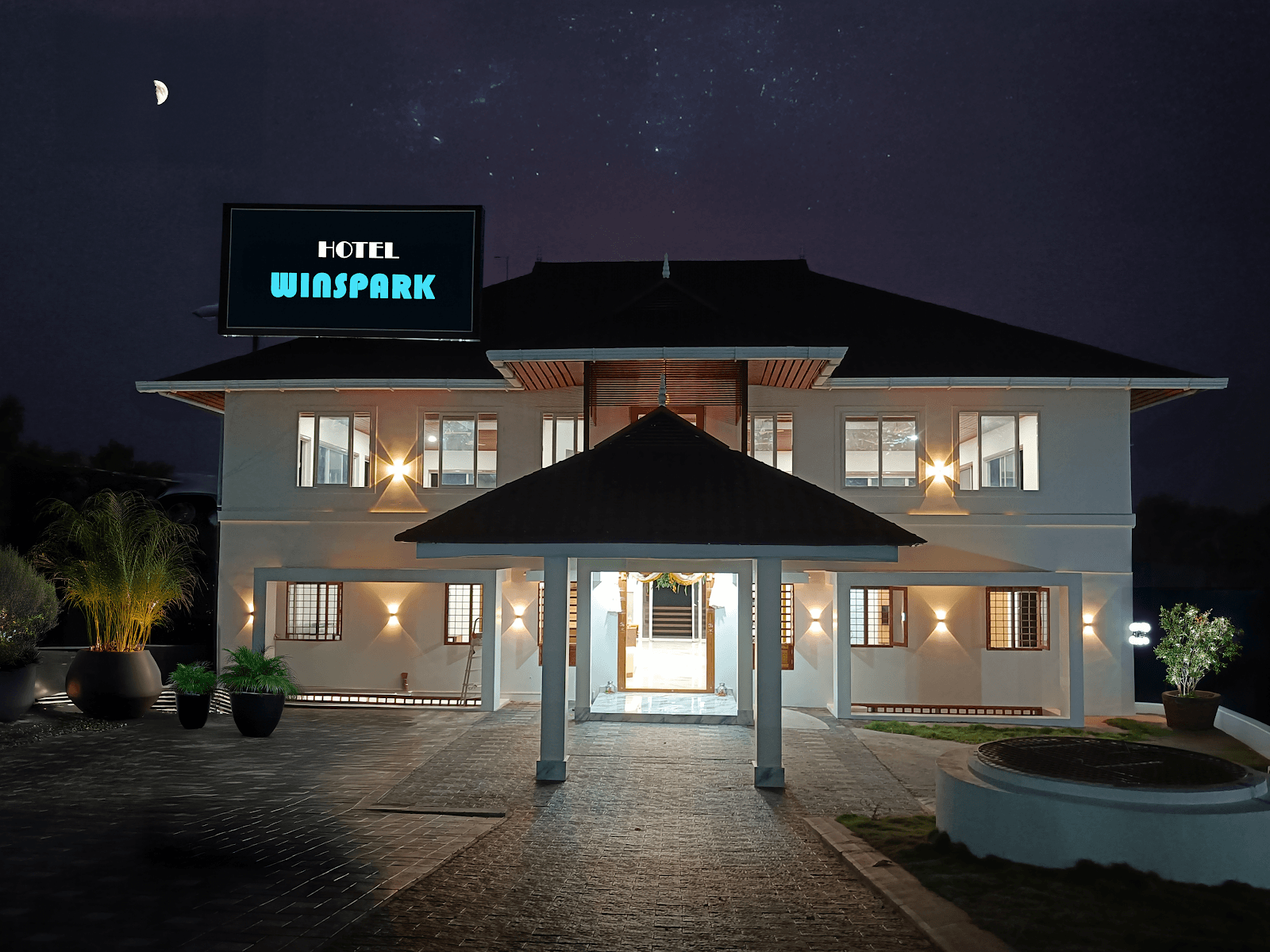 Winspark Hotel – photo 1