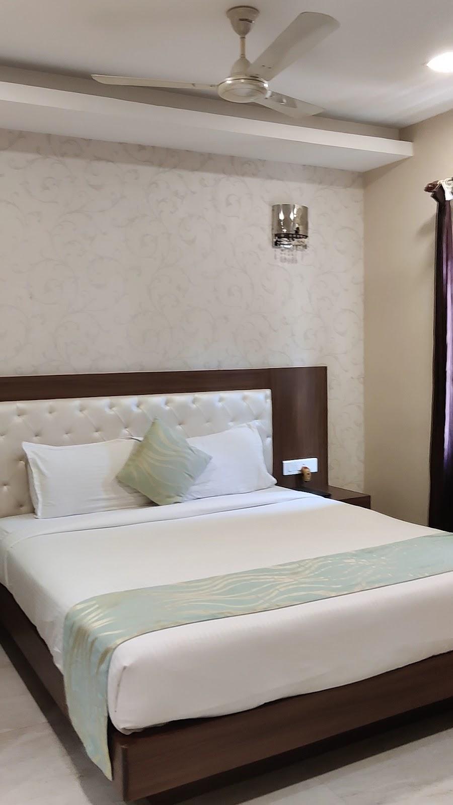 Hotel Mahalakshmi Residency – photo 2