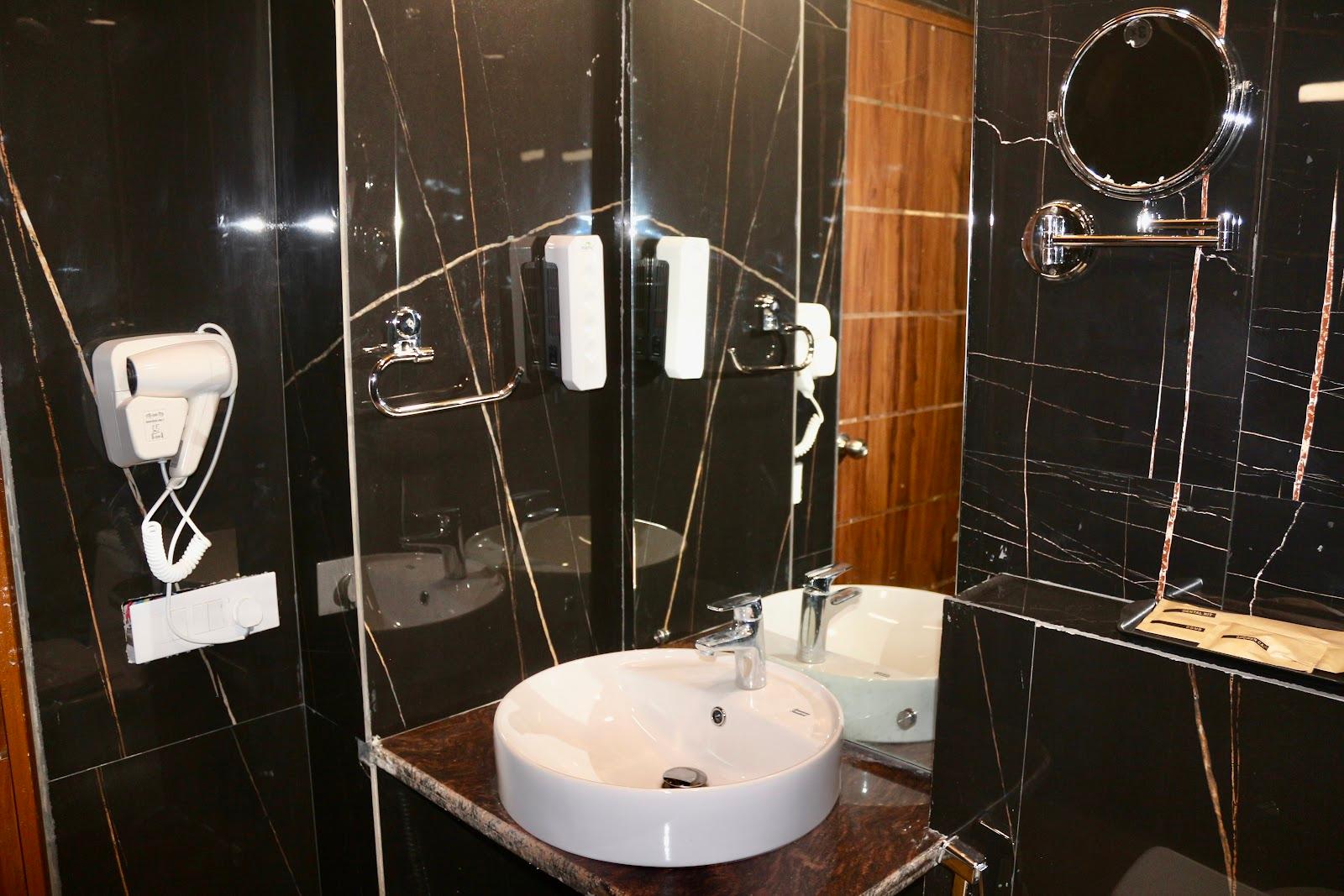 Hotel The Grand Cassel – photo 4