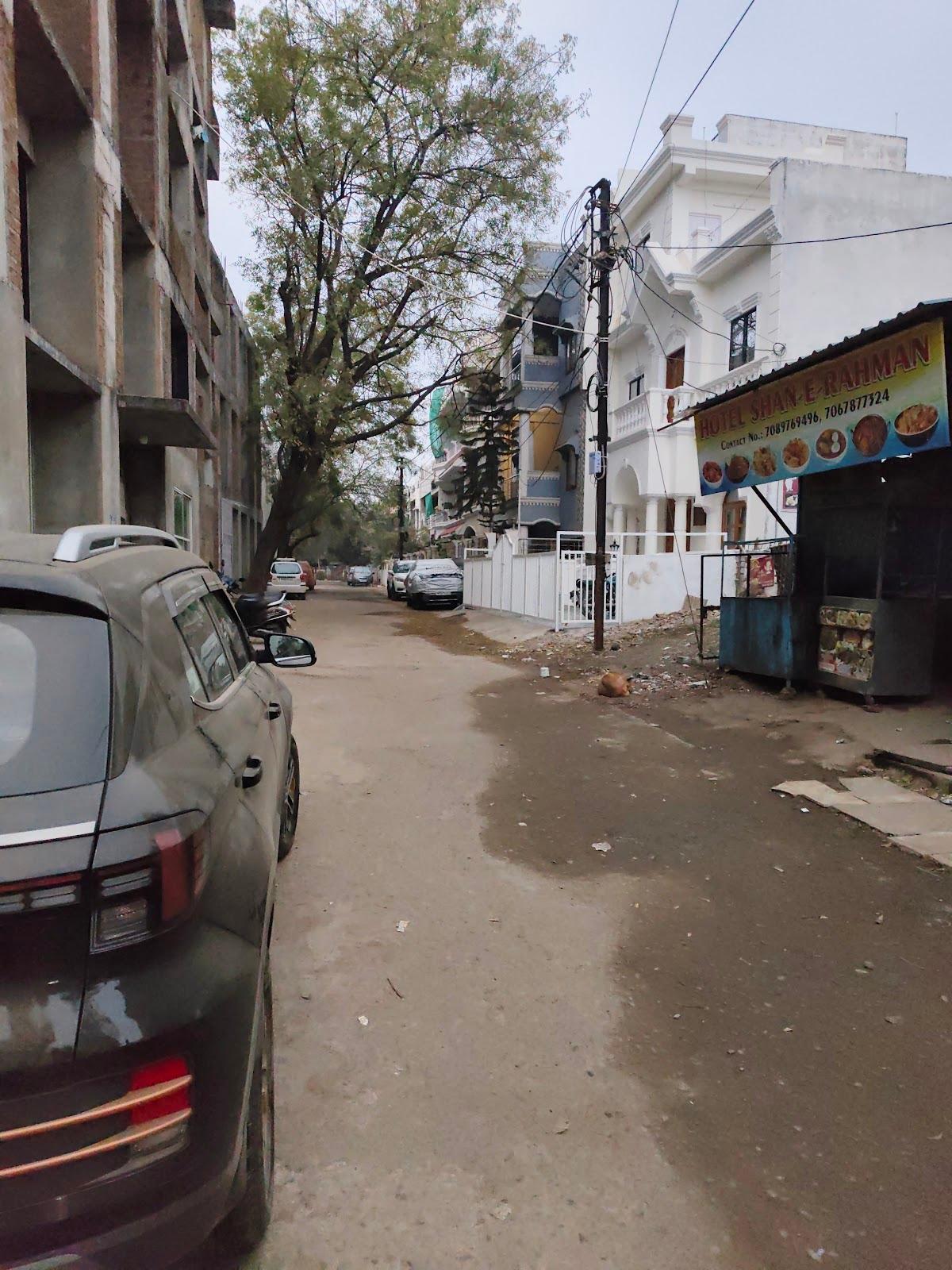 Nizamuddin colony – photo 2