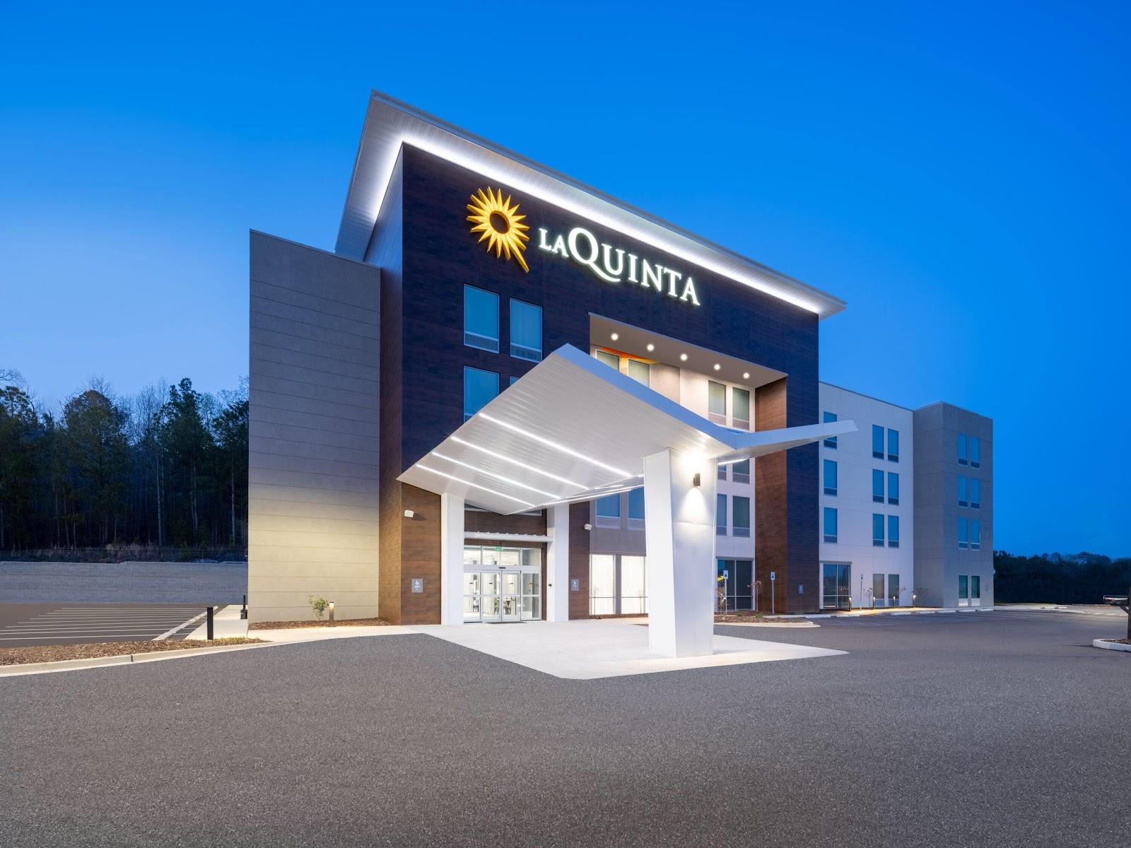 La Quinta by Wyndham Chelsea Birmingham – photo 1