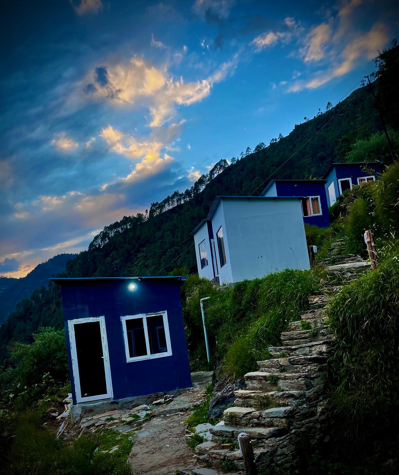 Snow N Shades Resort and Cafe – photo 1