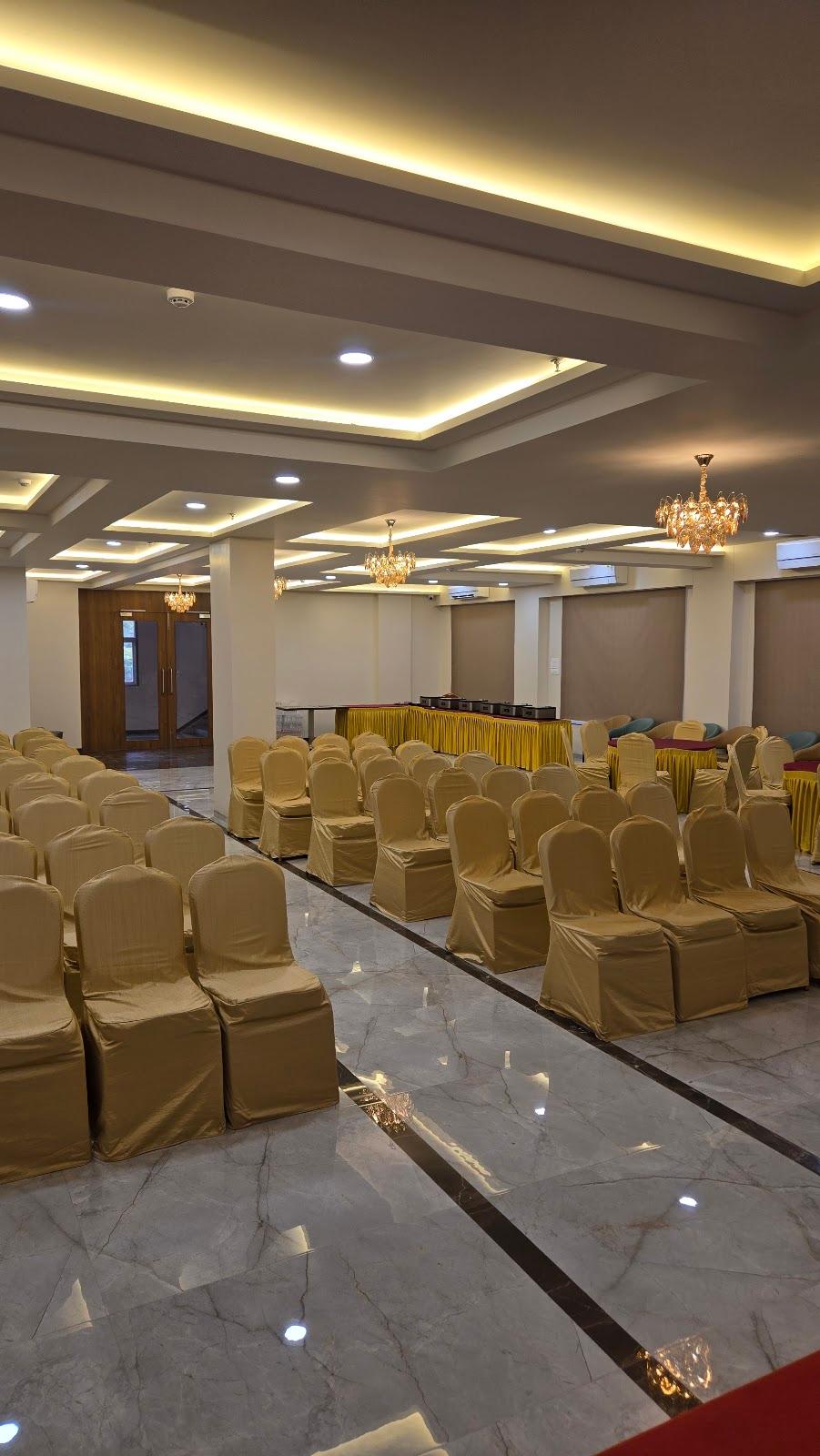 P. K. Unicorn Hotel & Banquet – photo 4