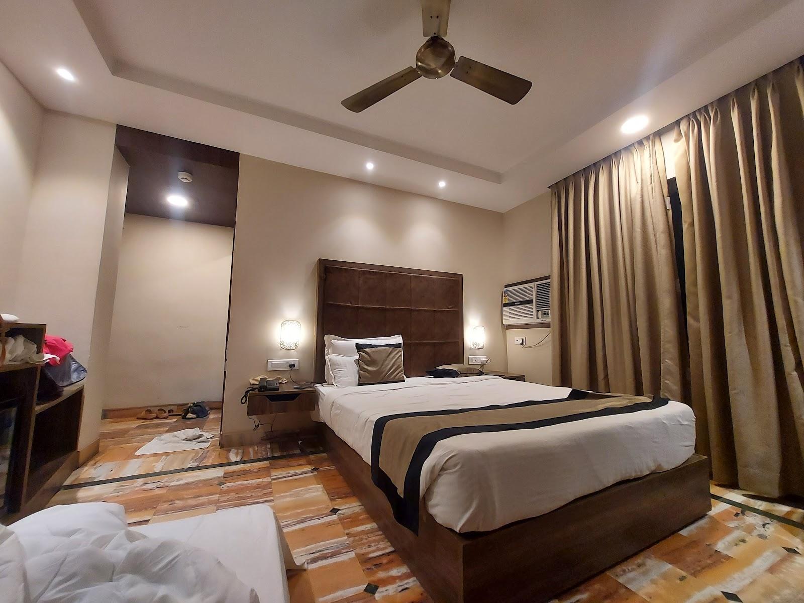 Hotel I-TOWNe' (unit of Hotel Shivam International) – photo 3