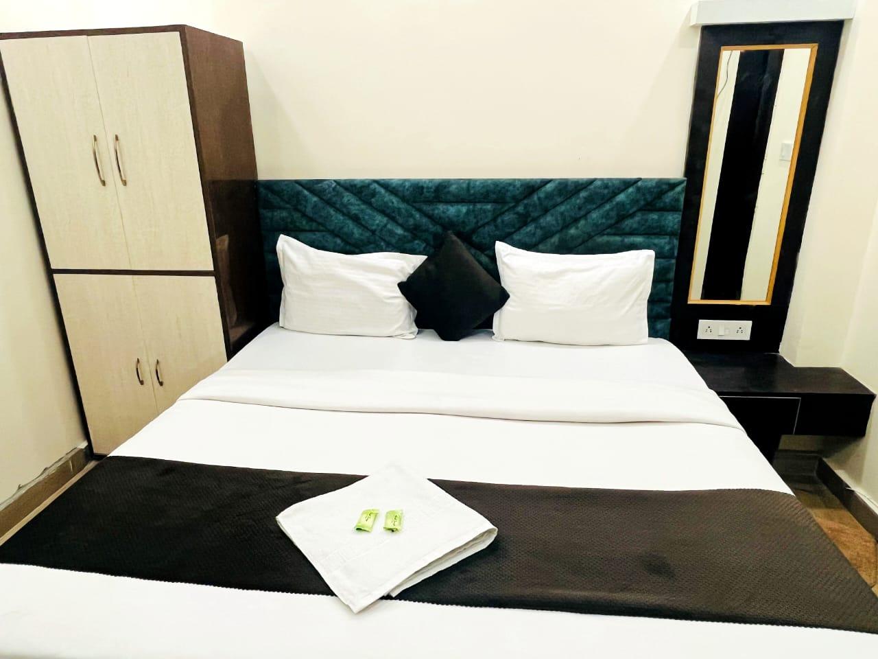 HOTEL RAJ - Near Railway Station Haridwar – photo 4
