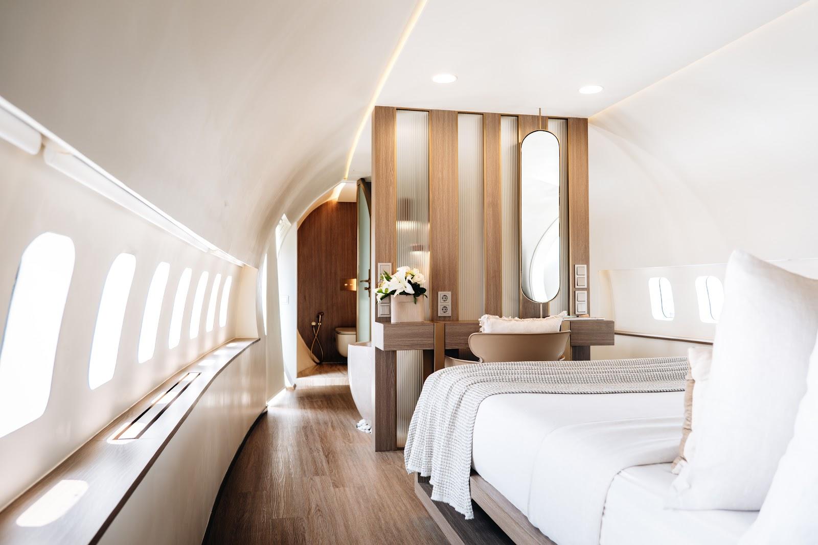 Private Jet Villa – photo 1