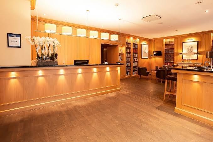 Townhouse Hotel – photo 4