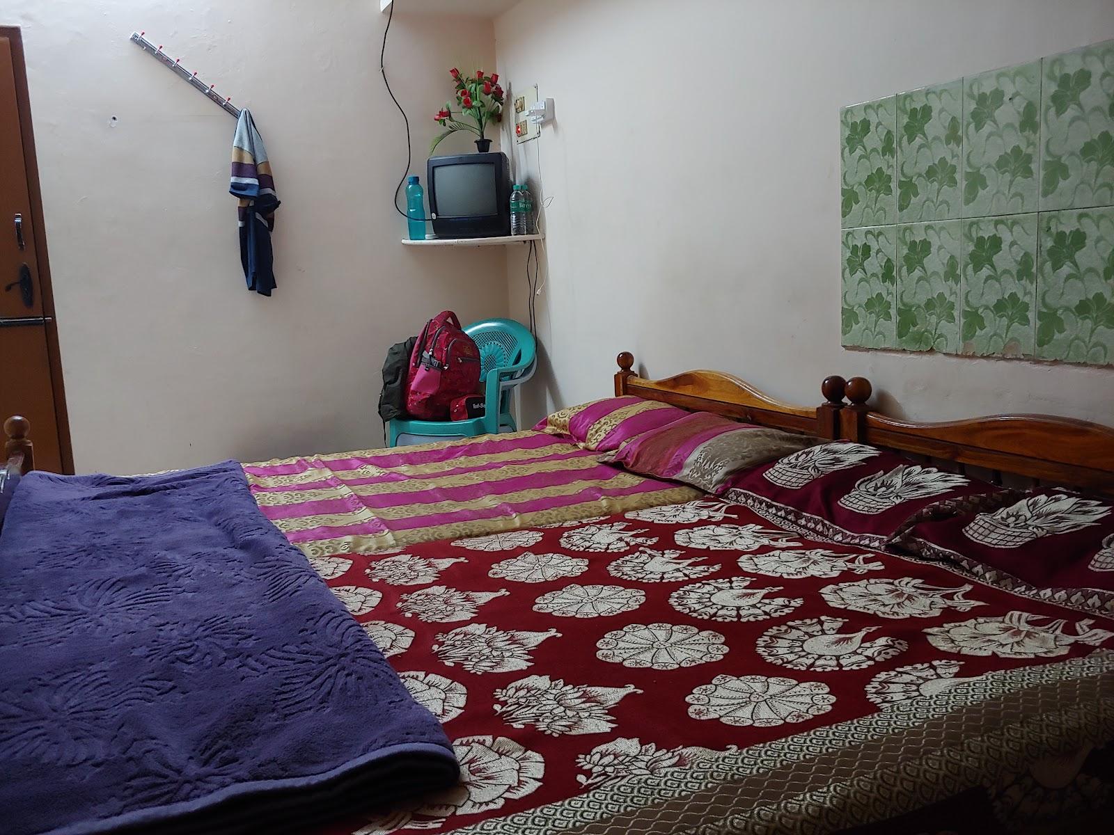 MANI'S HOME STAY