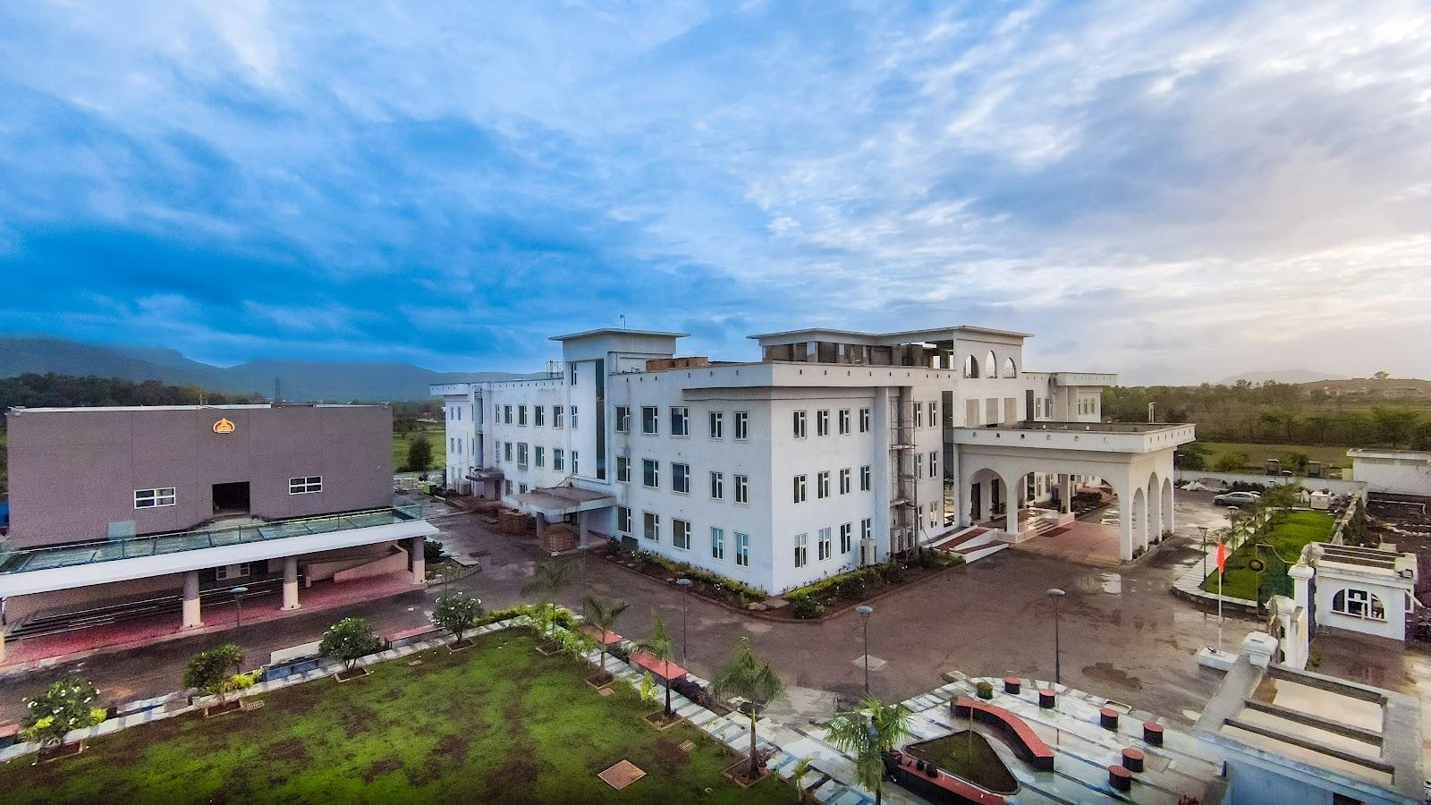 Maharaja Agrasen Palace - Lonavala – photo 1