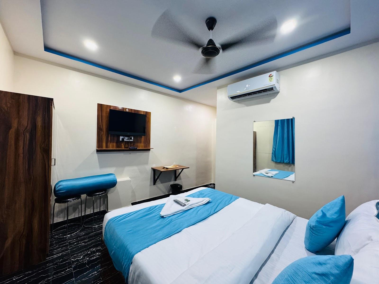 Hotel Welcome Airoli – photo 1