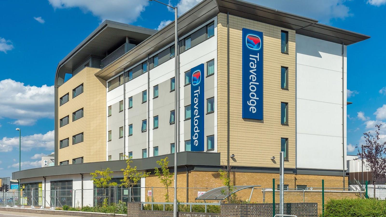 Travelodge Enfield – photo 1