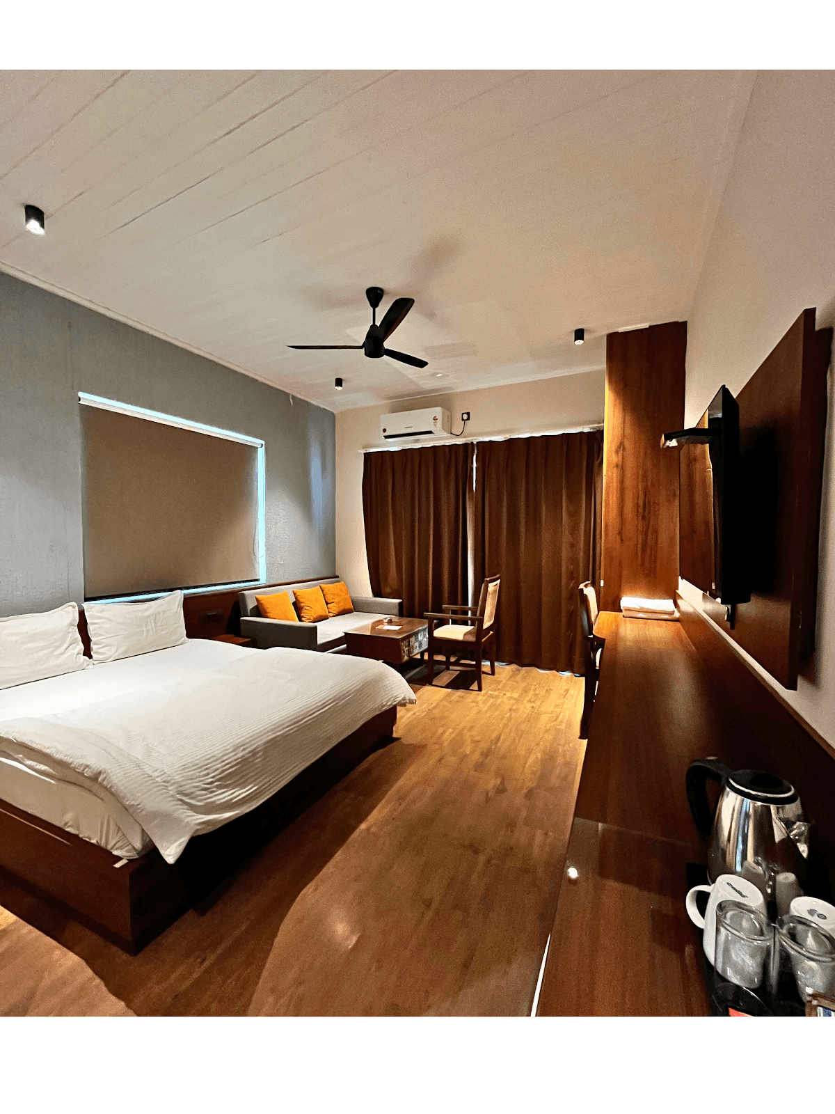 Kunwar Residency – photo 4