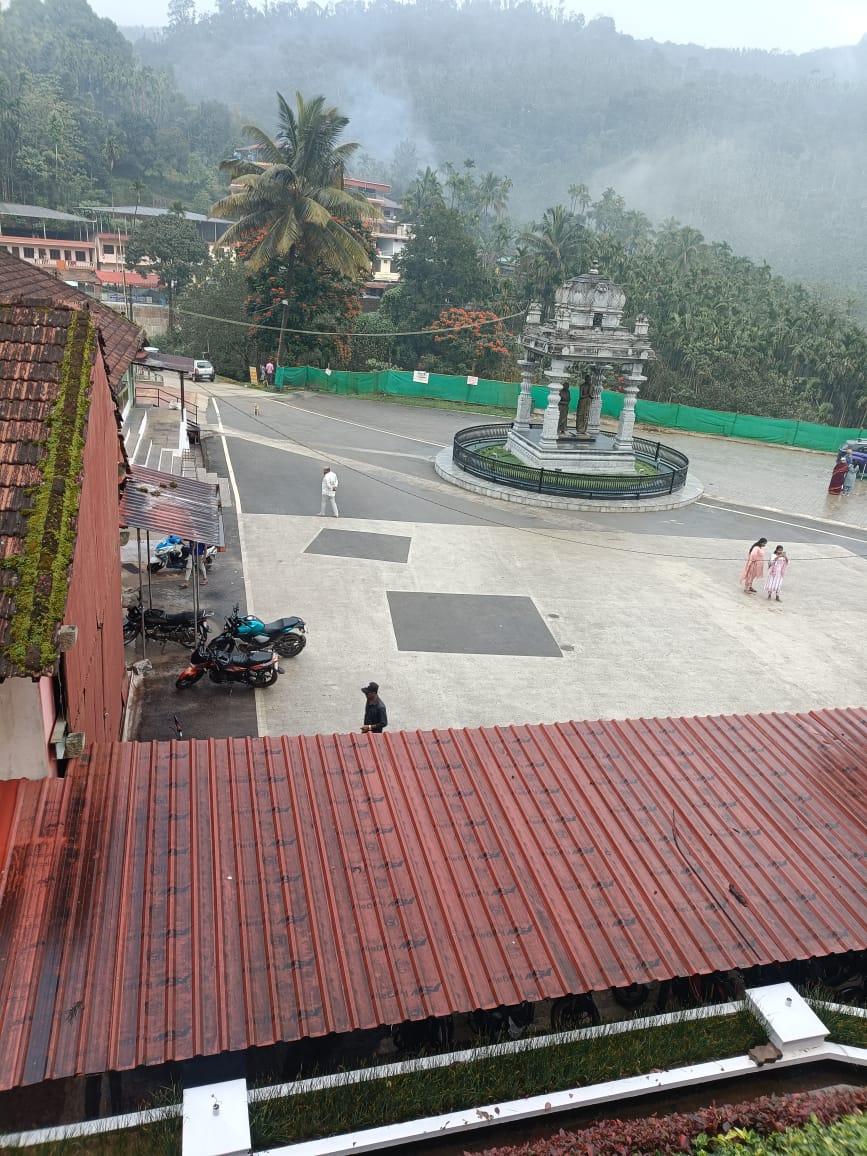 Horanadu Annapurneshwari Hotel – photo 2