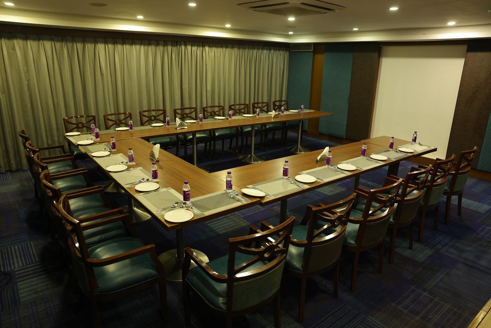 Hotel Minerva Grand Nellore #Bluefox Restaurent # ON The Rocks Bar# – photo 4