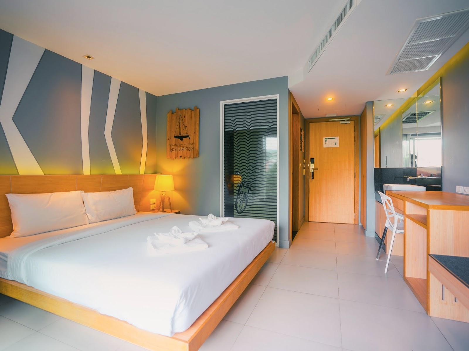 Mad Monkey Phuket – photo 3