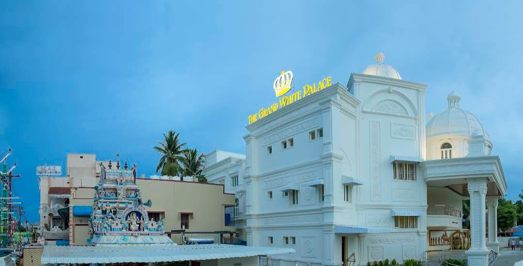 The Grand White Palace – photo 1