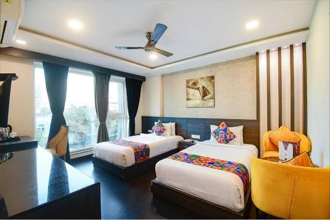 FabHotel Prime Karims - Deluxe Room – photo 3