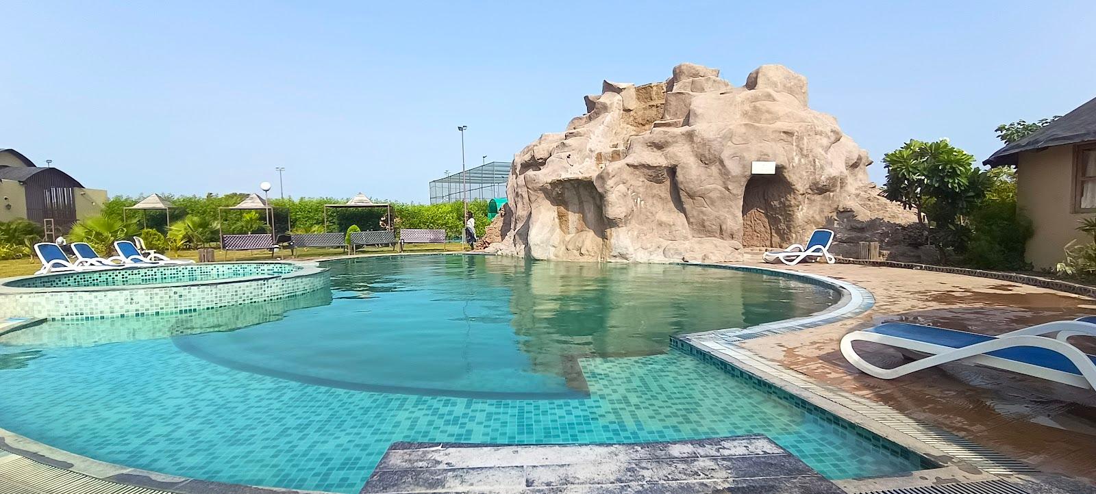 Unique Resort – photo 4