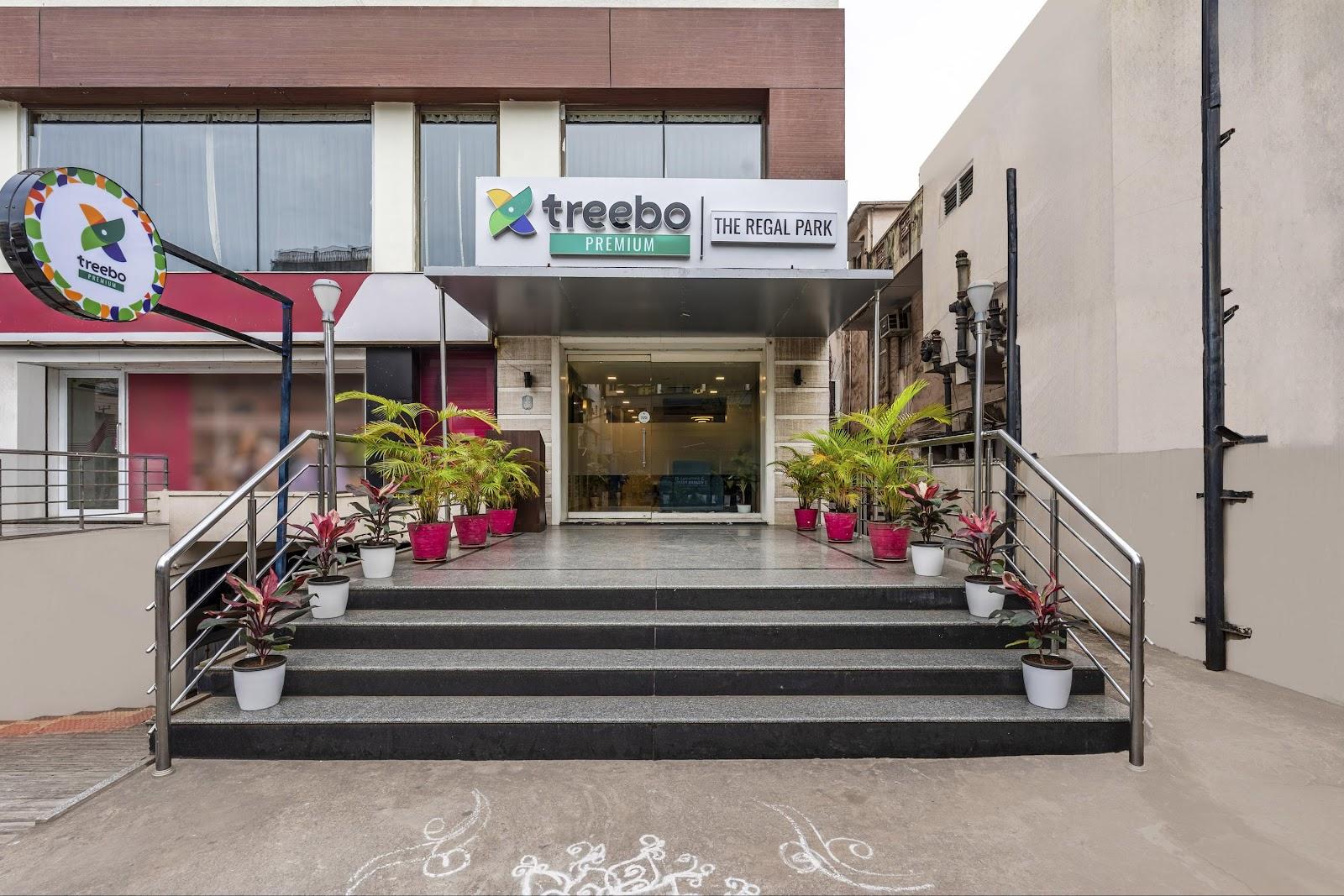 Treebo Premium The Regal Park – photo 1