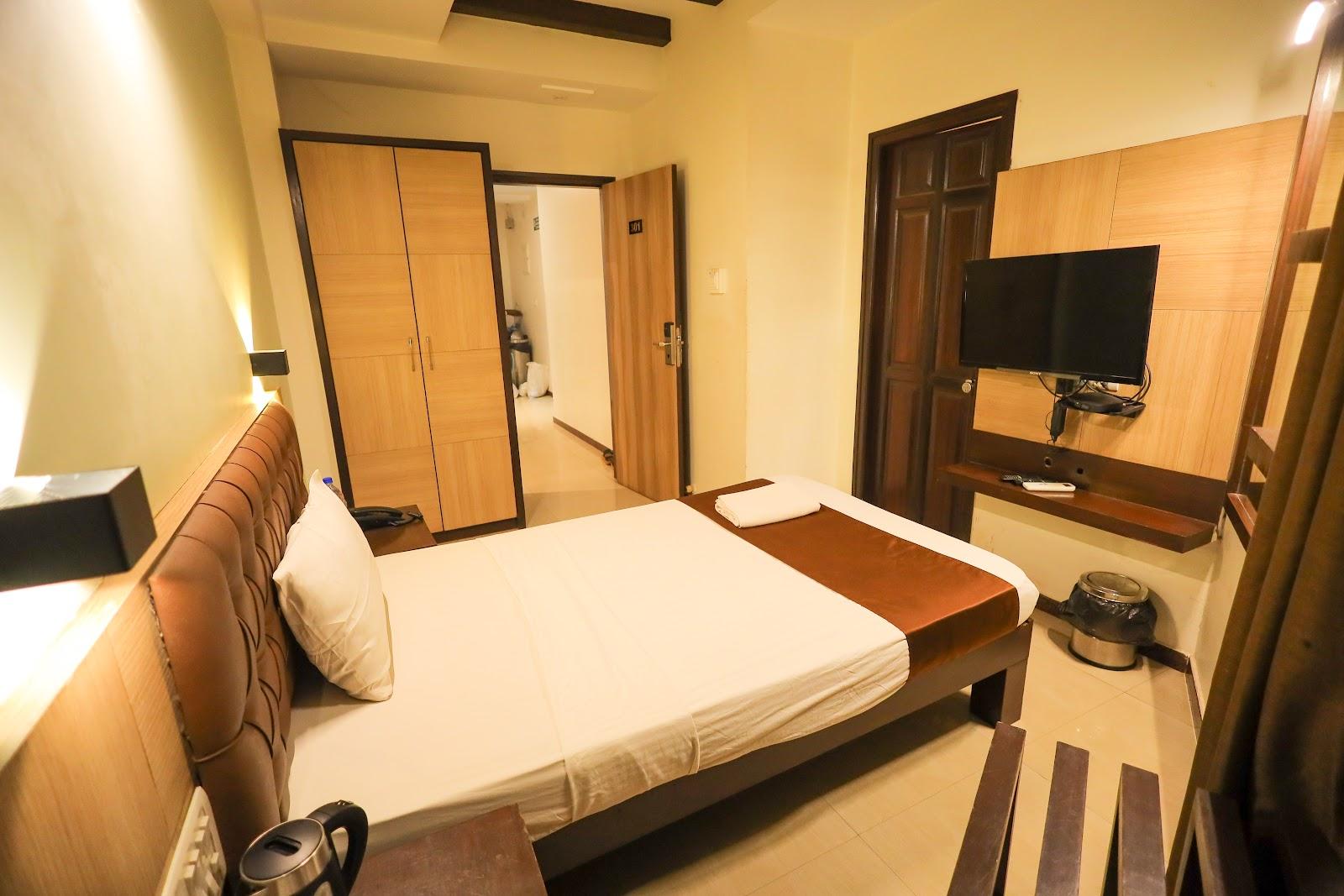 Hotel Plaza Heights by RAK Rooms – photo 2