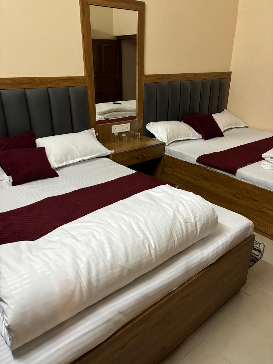 Pushkar Homestay Varanasi – photo 1
