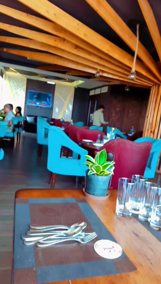 JB Skyhilton Inn – photo 2