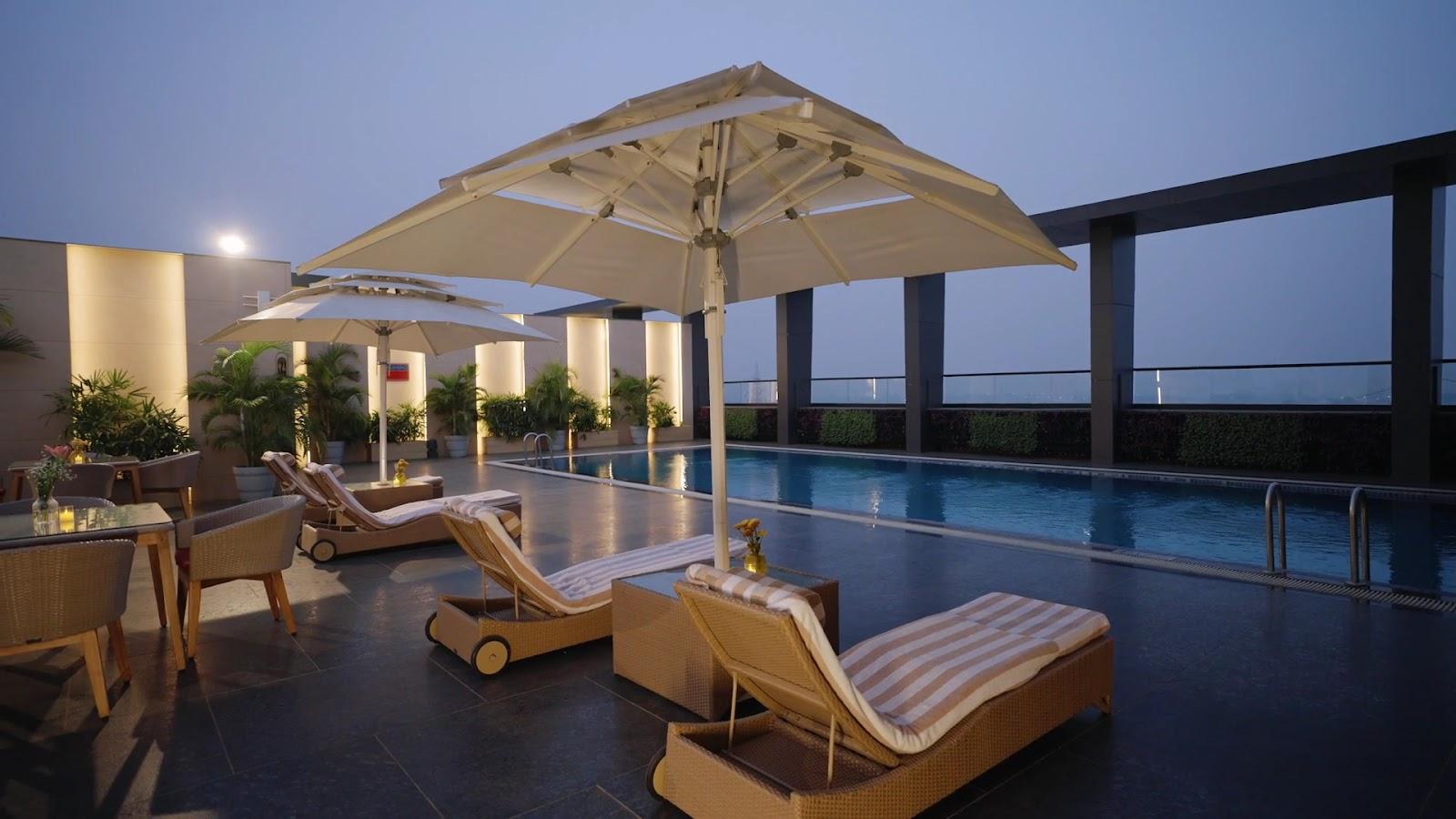 Crowne Plaza Lucknow by IHG – photo 2