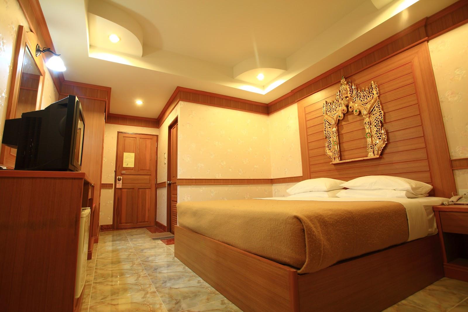 Dream Hotel – photo 3