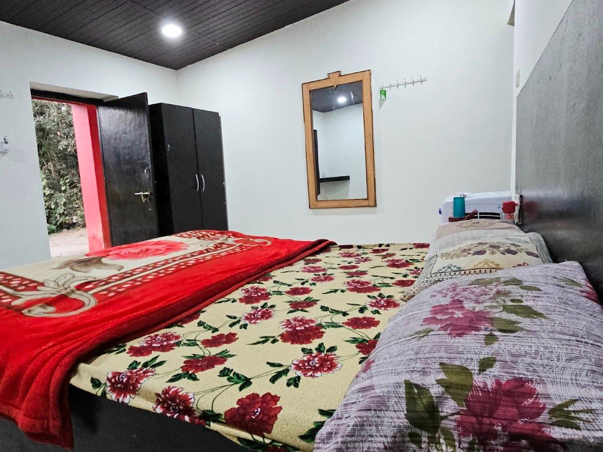Achpura House PG @ 800 - Nr Nakki Lake – photo 4