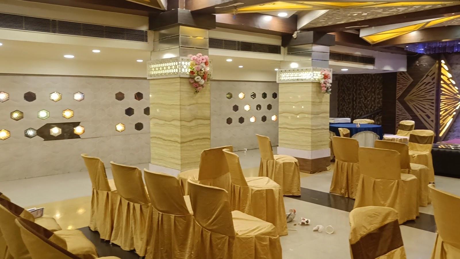 The Gagan Plaza Hotel – photo 2