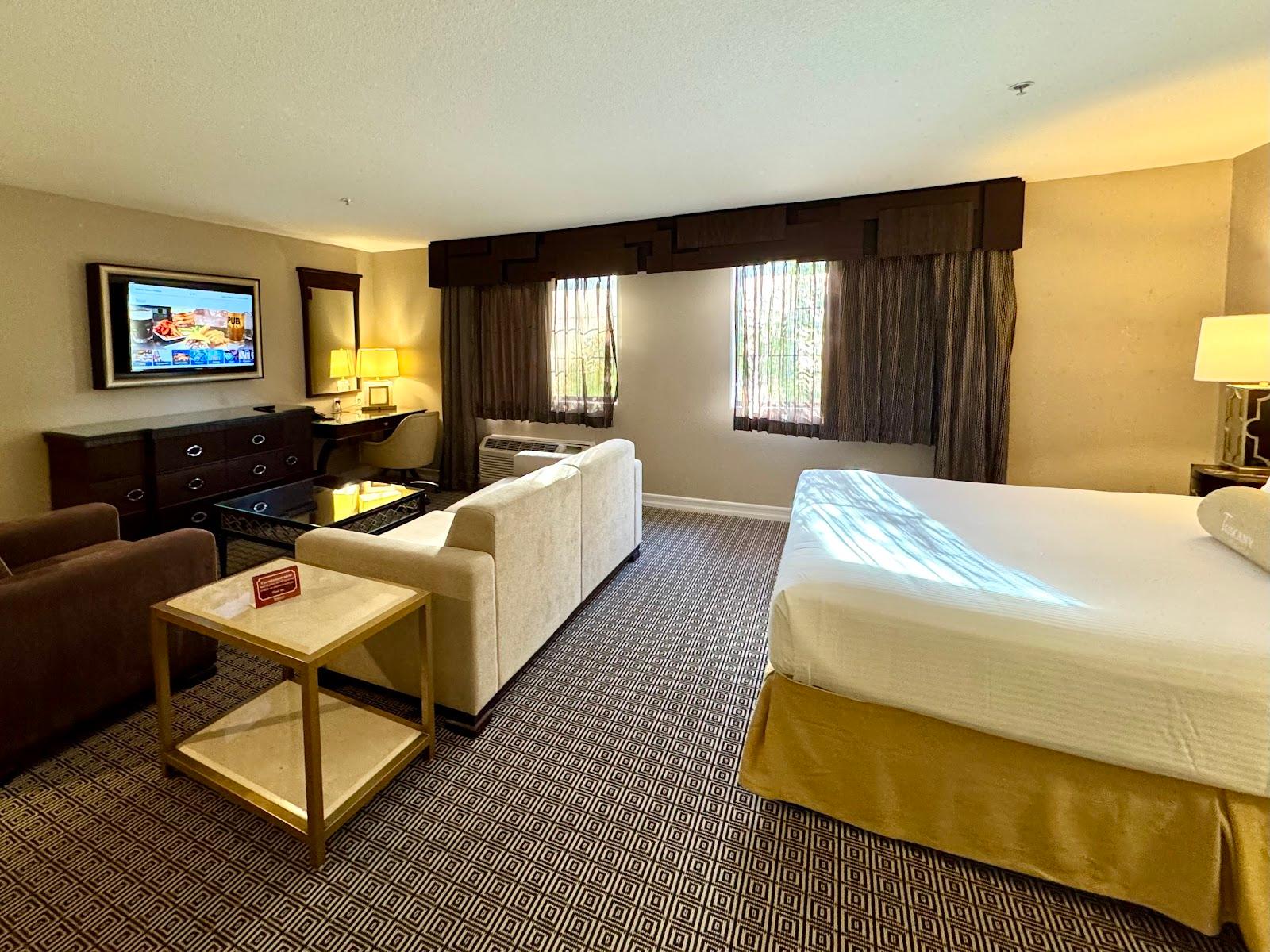 Tuscany Suites & Casino – photo 4
