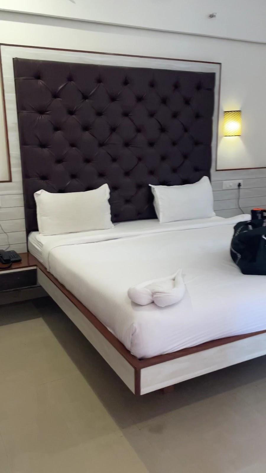 Hotel Levino | Rooms | Restaurant | Swimming Pool | Banquet Hall – photo 2