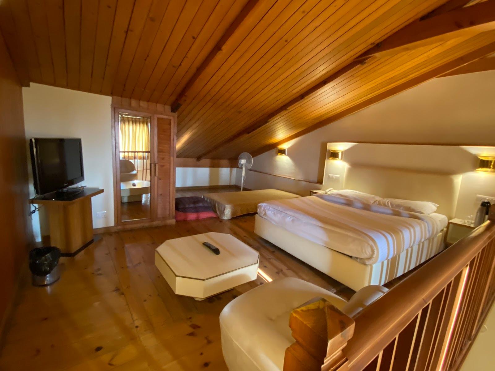 Honeymoon Inn – photo 3