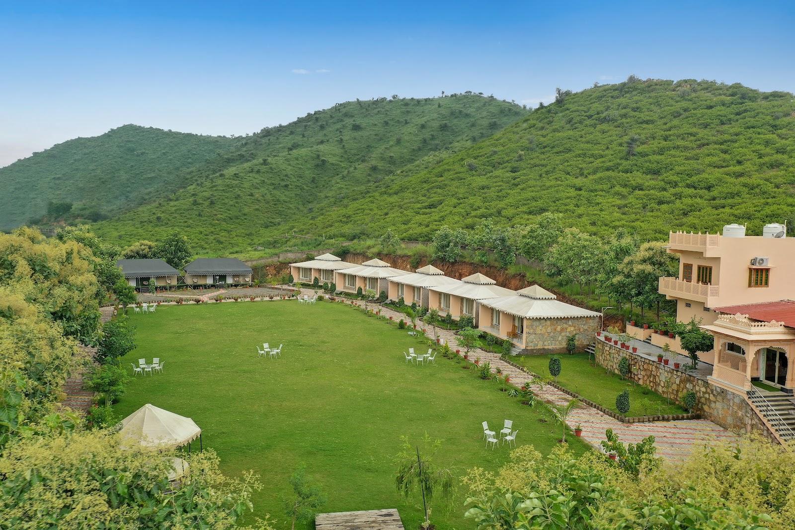KAVISH HOLIDAY HILL RESORT n SPA -A Luxury Boutique Resort in UDAIPUR – photo 1