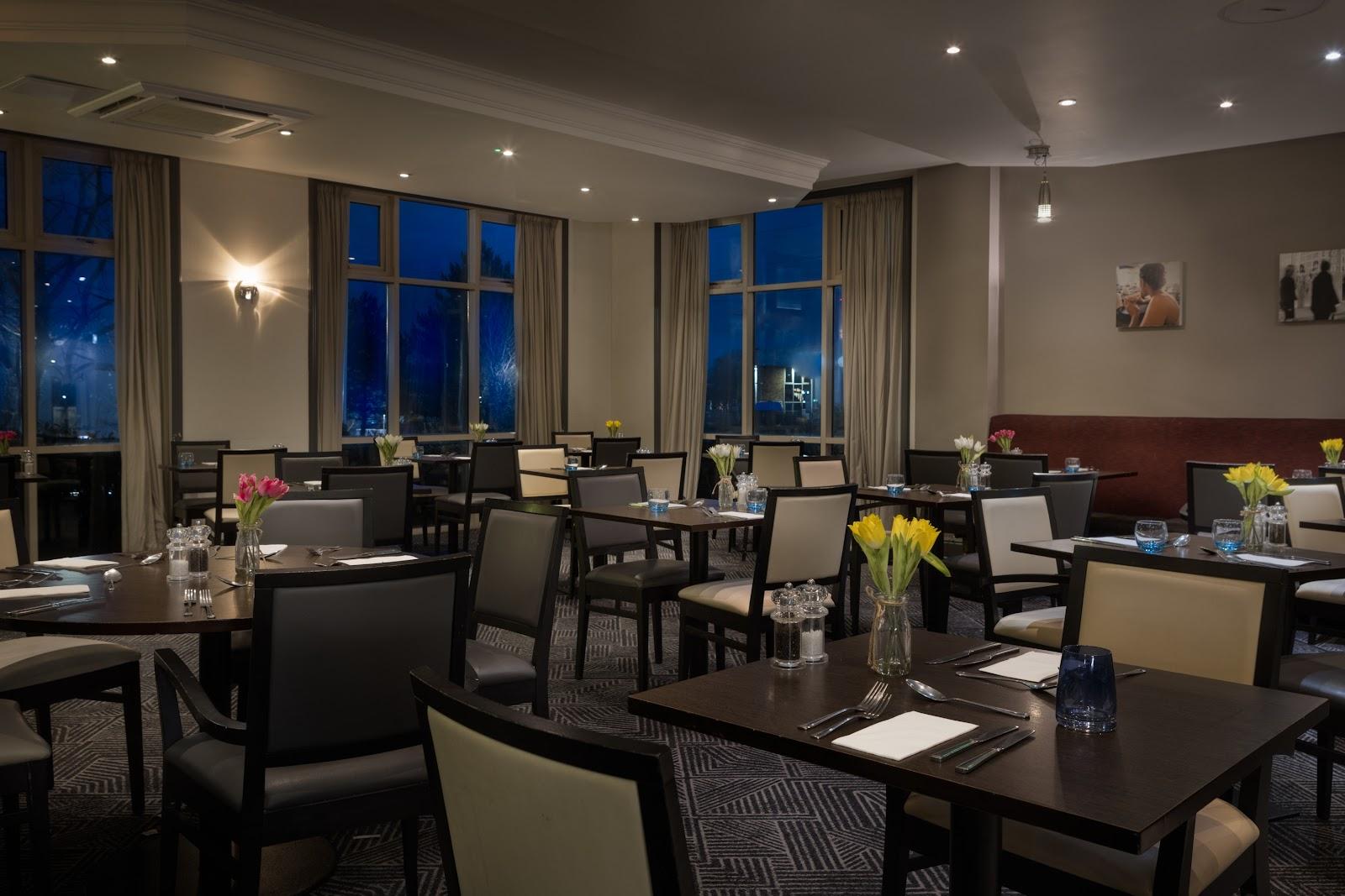 DoubleTree by Hilton Dartford Bridge – photo 3