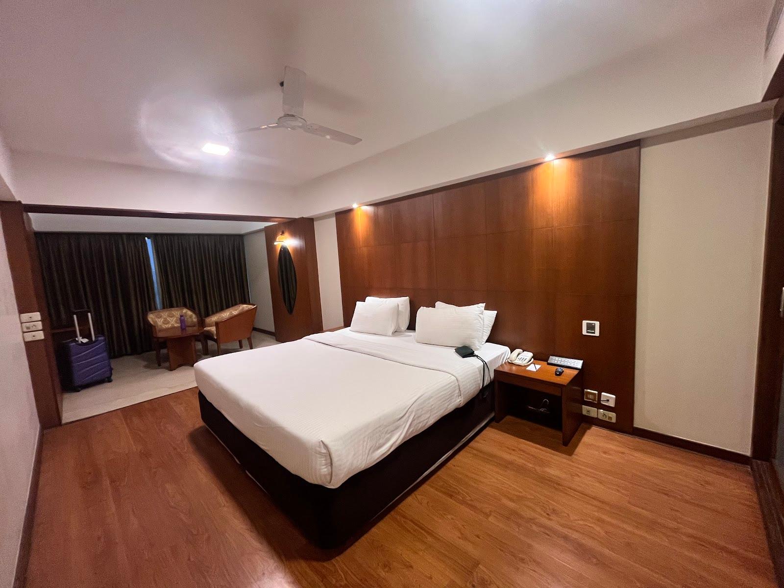 Hotel Aurora Towers – photo 3