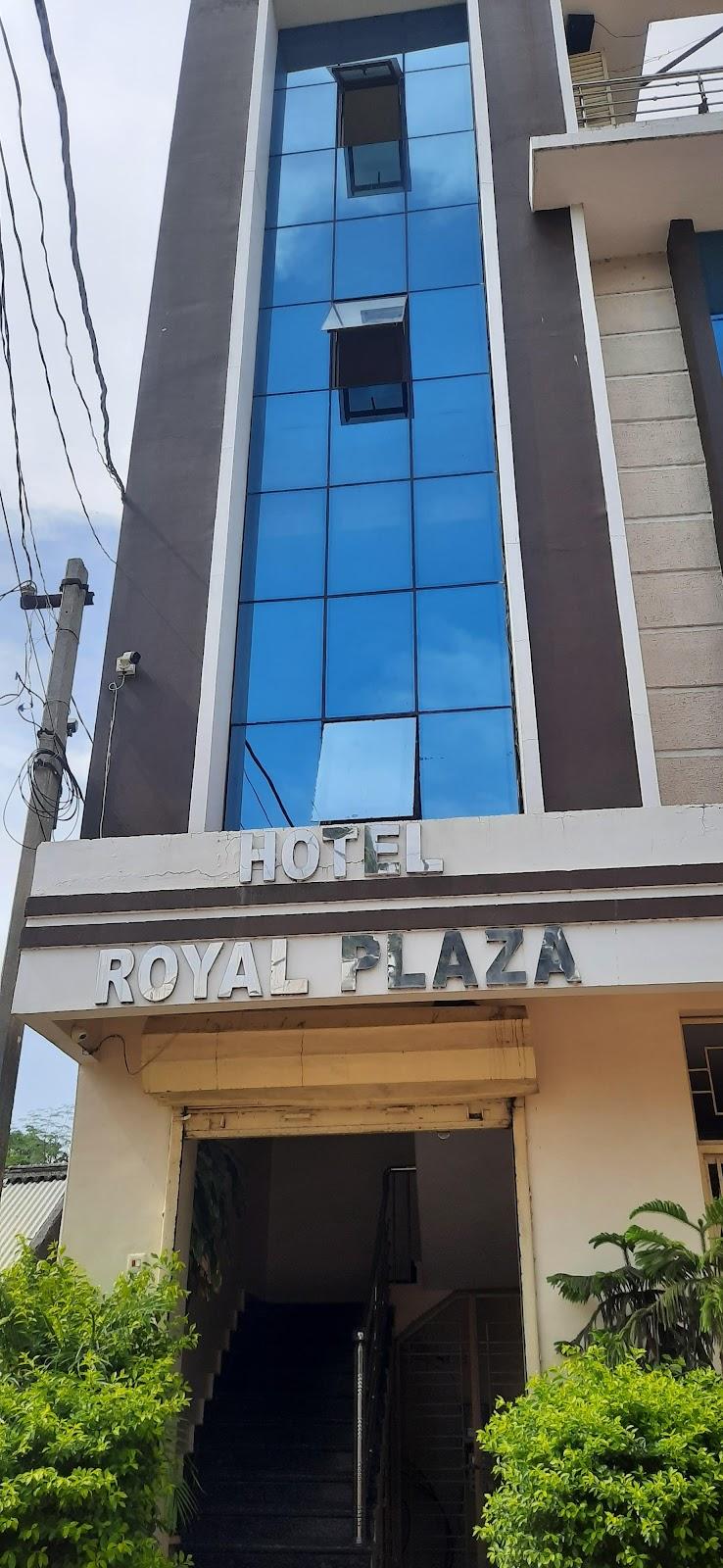 Hotel Royal Plaza – photo 2