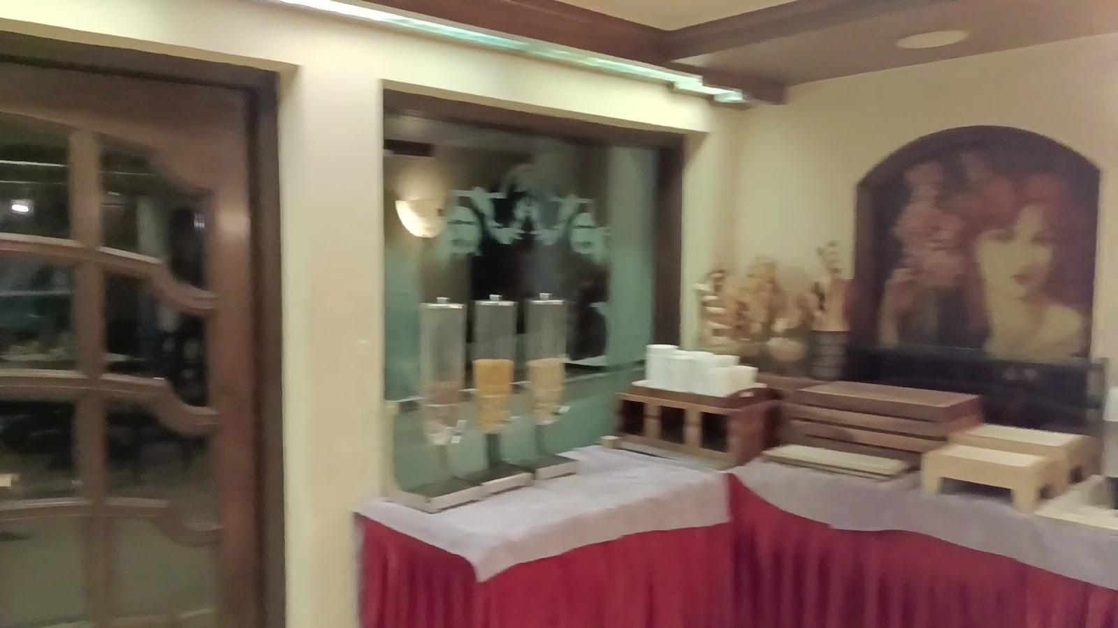 Ramada By Wyndham Mussoorie Mall Road – photo 2