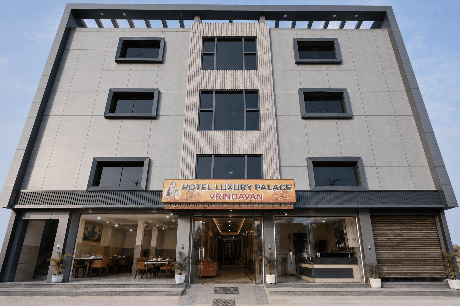 Luxury Palace Vrindavan (Radhe raj Group of Hotels) – photo 1