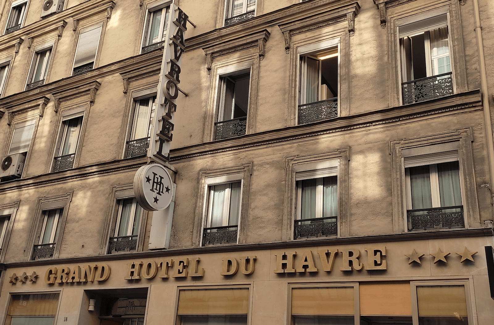 Grand Hotel du Havre – photo 1