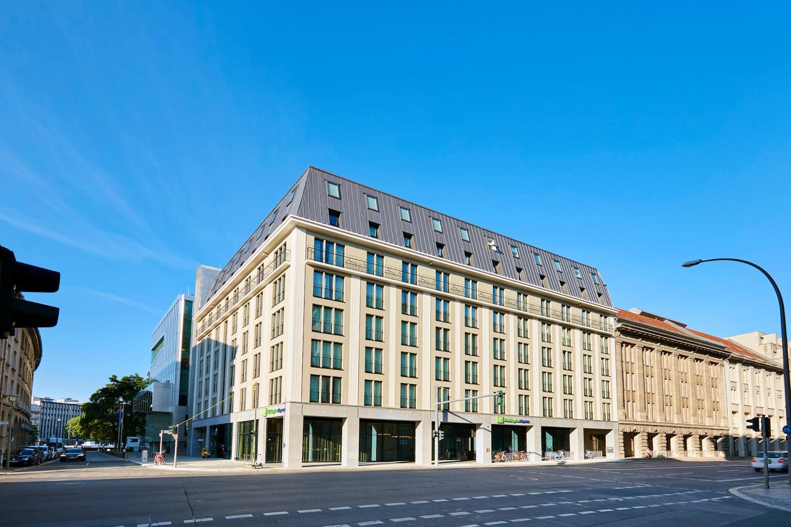Holiday Inn Express Berlin - Alexanderplatz by IHG