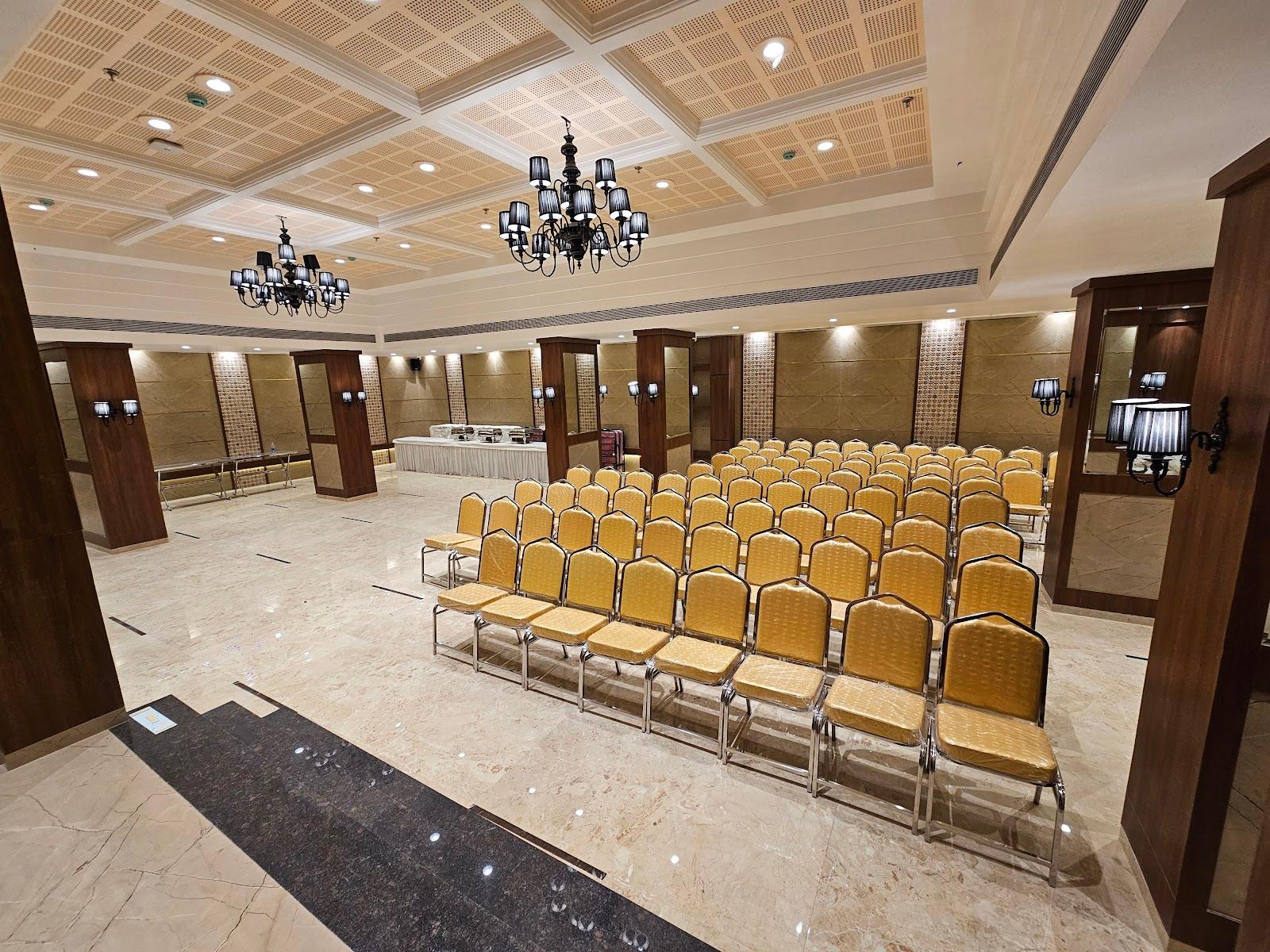 Hotel Golden Nest Thane – photo 4